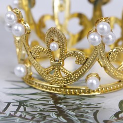 Mini kroon taart decoratie goud met parels
