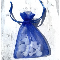 Organza zakje blauw met 15 hartvormige mini pepermuntjes