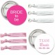 Set met 7 buttons en 7 armbanden Bride to Be en Team Bride roze wit zilver