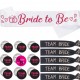 Bride to Be en Team Bride set met sjerp, armbanden en buttons roze, zwart en wit 18-delig