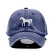 Cap Horse donker blauw met witte geborduurde tekst